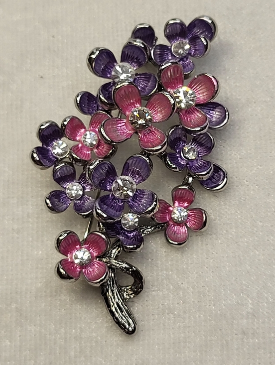 Source Unknown Jewelry - Vintage-style Floral Cluster Brooch / Pin